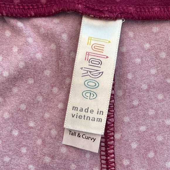 LuLaRoe Tall & Curvy Leggings - Picture 2 of 2